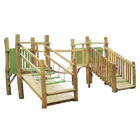 Bástyás függőhíd rámpával és láncos egyensúlyozós feljáróval